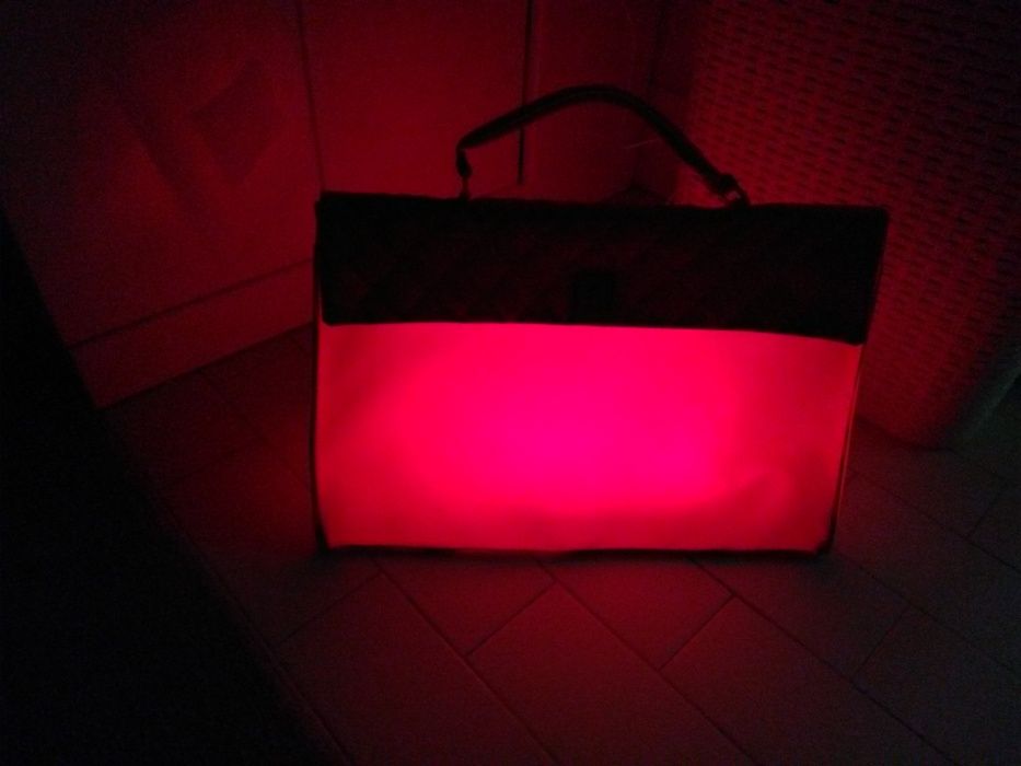 Luz de presença / candeeiro decor vermelho - Formato mala NOVO PREÇO