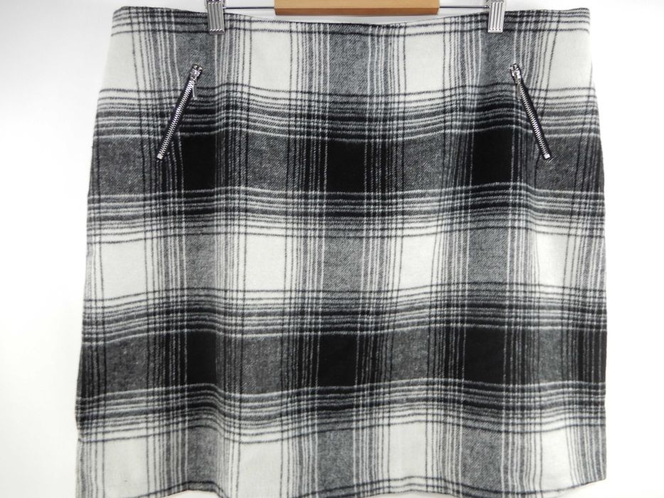 Spódnica midi czarna biała krata ciepła z domieszką wełny Roman 48 50