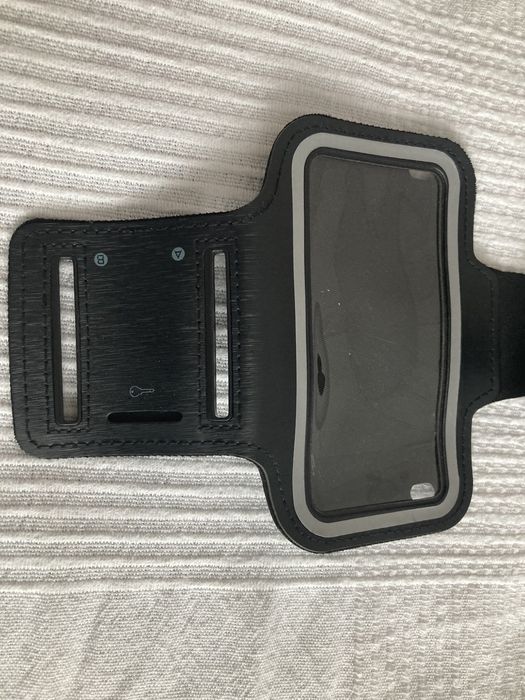 Etui na telefon na pasku