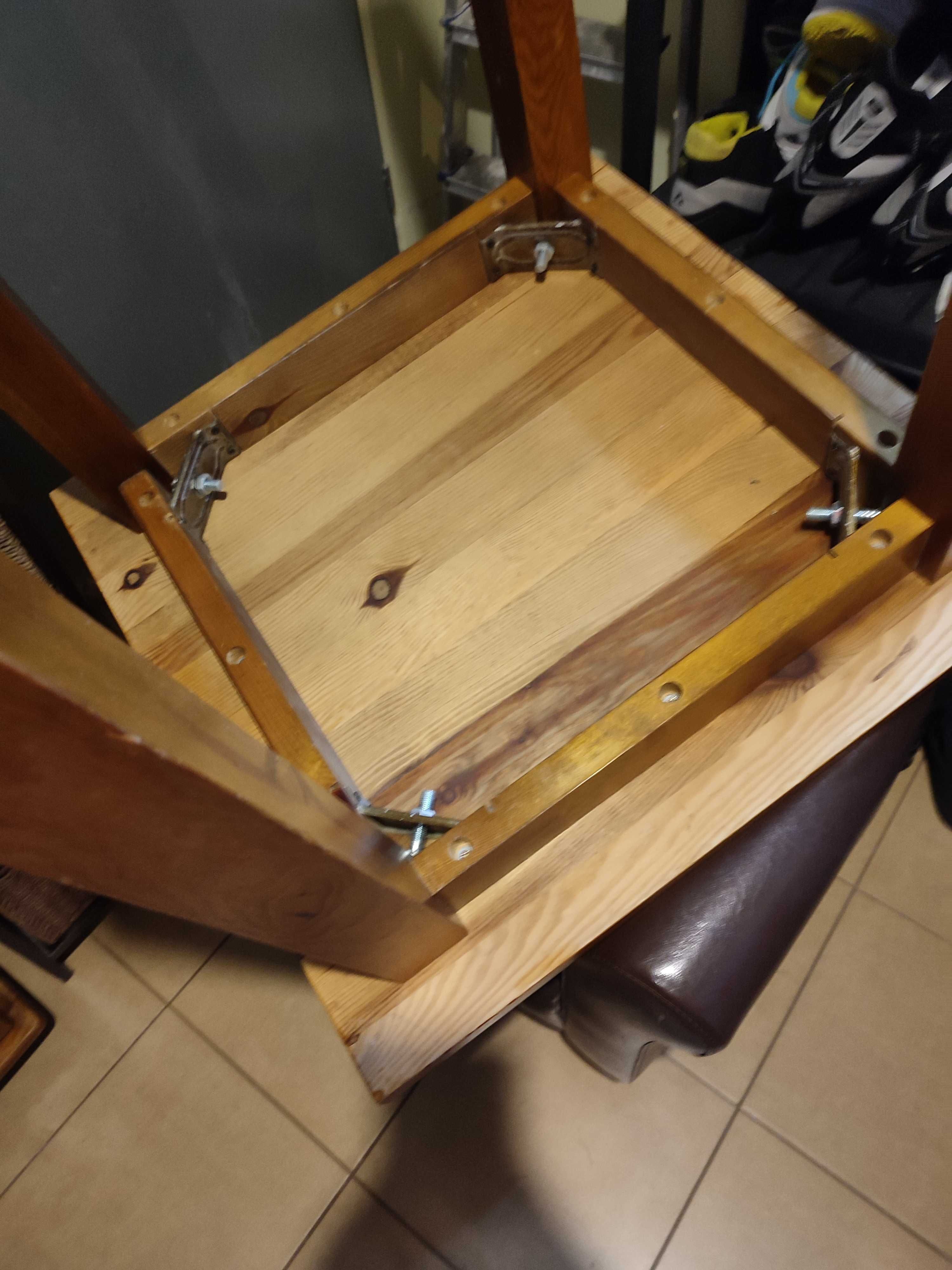 Drewniany stół 65X65 CM
