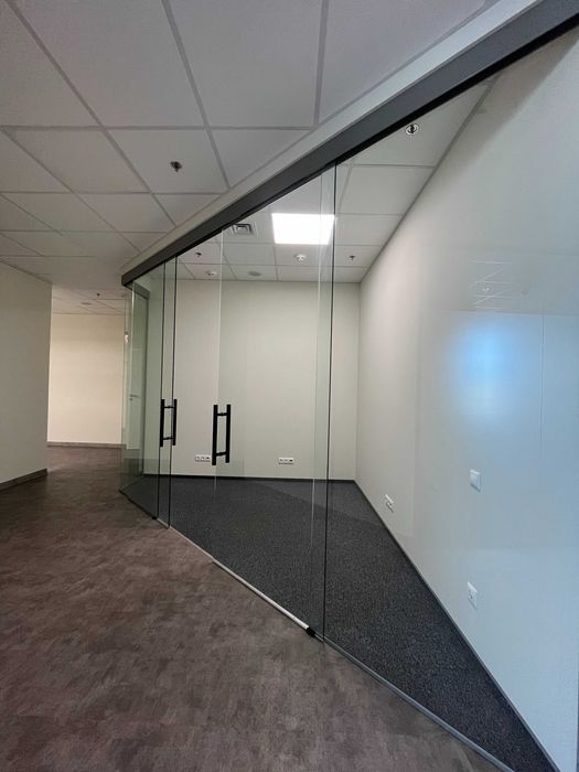 Офіс в БЦ SENATOR, вул.Різницька, м. Арсенальна