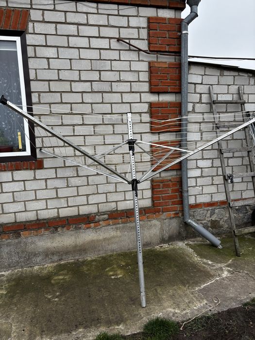 Вулична сушарка для білизни