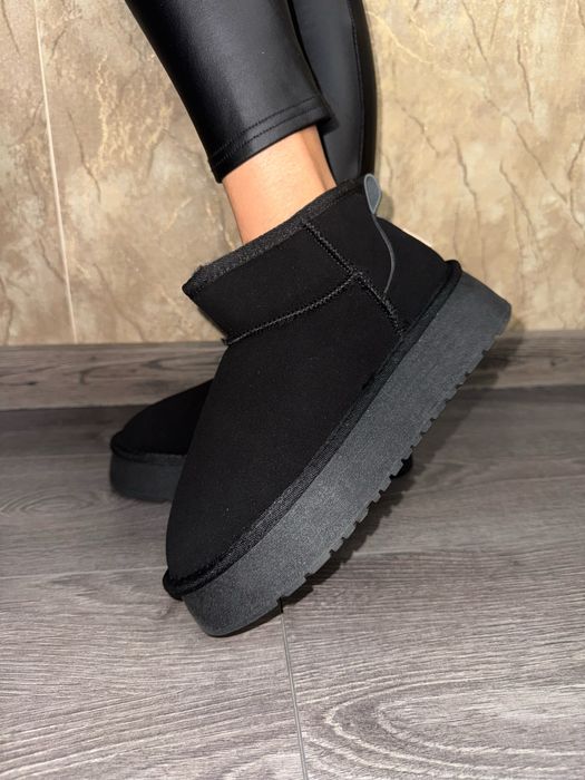 Нові Угги 39 розмір , екозамша