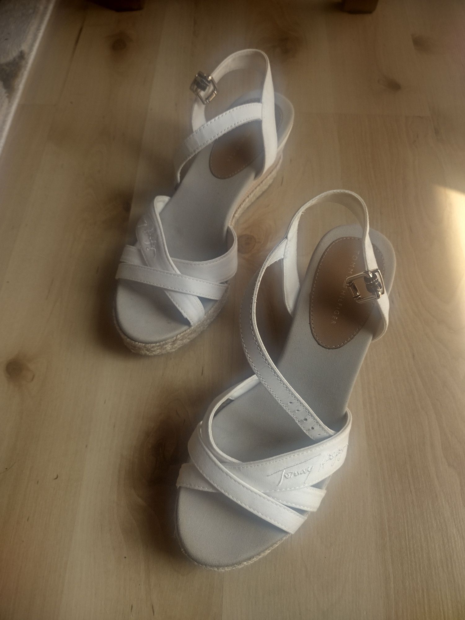 Espadryle Tommy Gradient Mid Wedge Sandal
