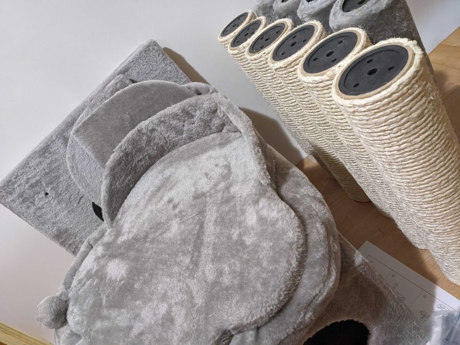 La Digue III Drapak dla Kota Jasnoszary 49x49x163cm BARDZO DUŻY Uszkod