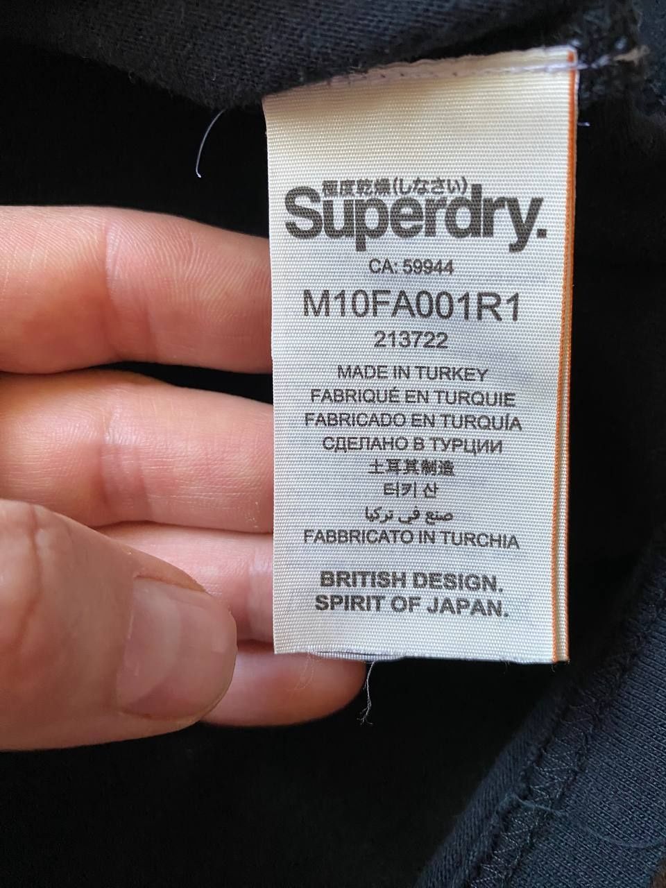 футболка Superdry.  розмір S. стан ідеальний