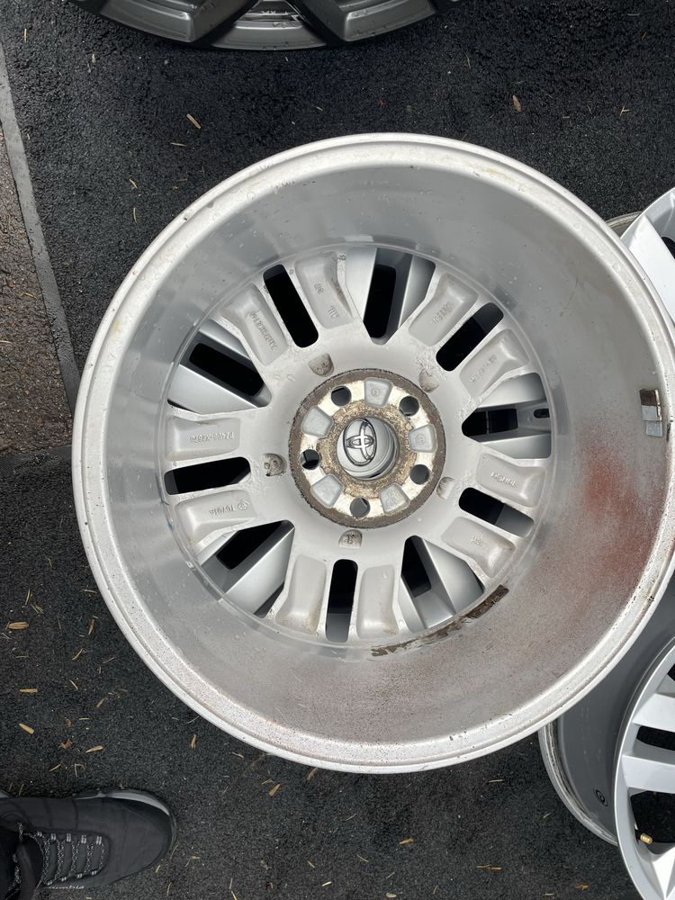 5/114.3R17 TOYOTA RAV 4 диски