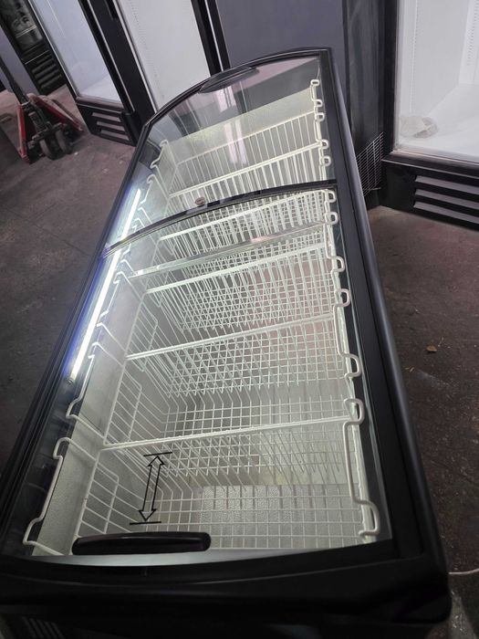 Б/в як нове! Морозильні ларі Юка Угур до 200см Black. Розтермінування!