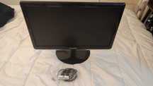 Monitor Samsung 21,5" - HDMI/DVI/VGA - Com Som