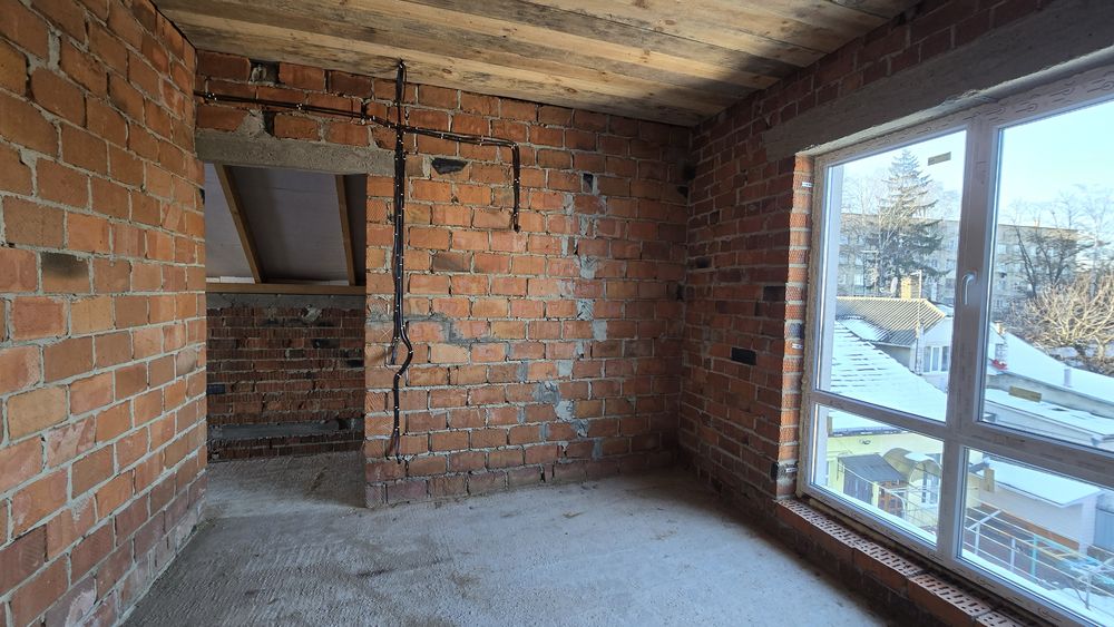 Продаж! Таунхаус в м.Чернівці, вул. Бережанська