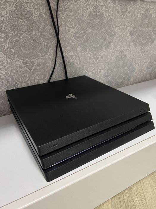 Sony PlayStation 4 pro  1 tb