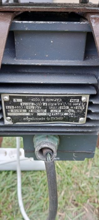 Мельница для получения муки цельнозернового помола из пшеницы, гречки