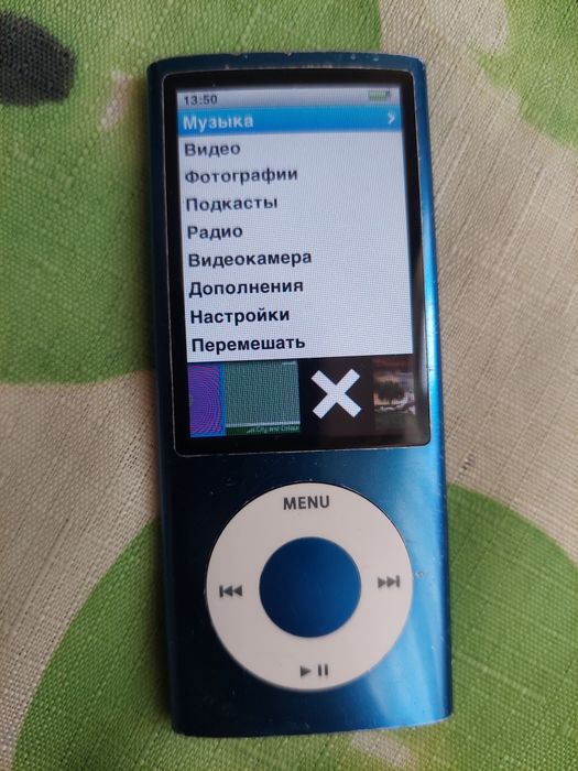Apple iPod Nano 5th Generation (A1320) 8GB Blue