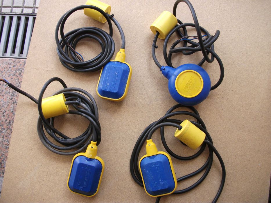 Boias de Nível para Bombas de  Fossa sética  com  Alternância.
