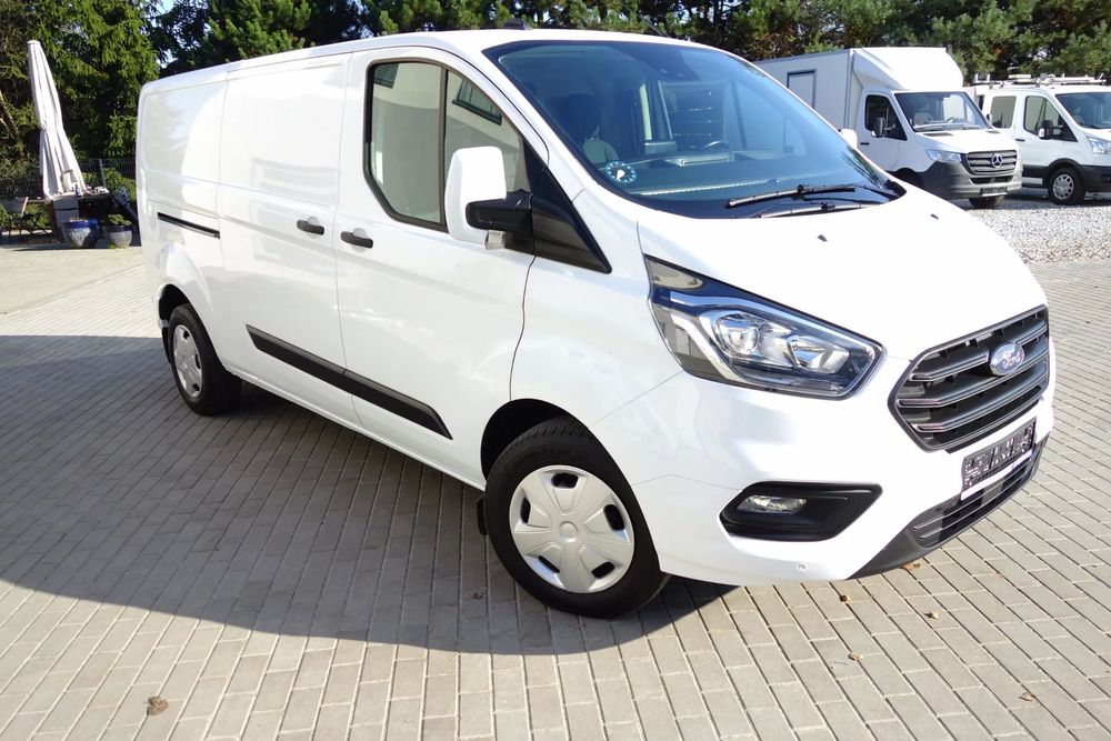 Ford Transit Custom Long  Automat 2.0 Ecoblue 130 KM Klima Webasto  20 Rok 2 x Drzwi Boczne