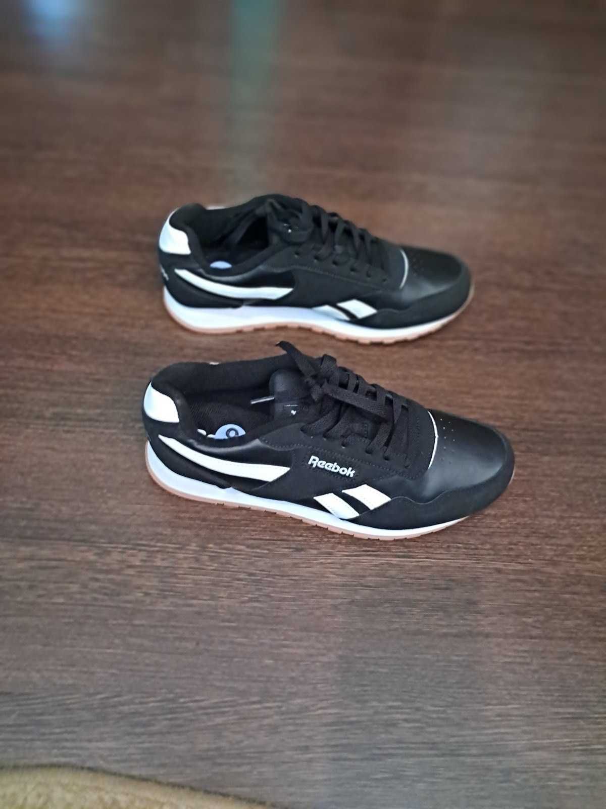 кросівки reebok classic
