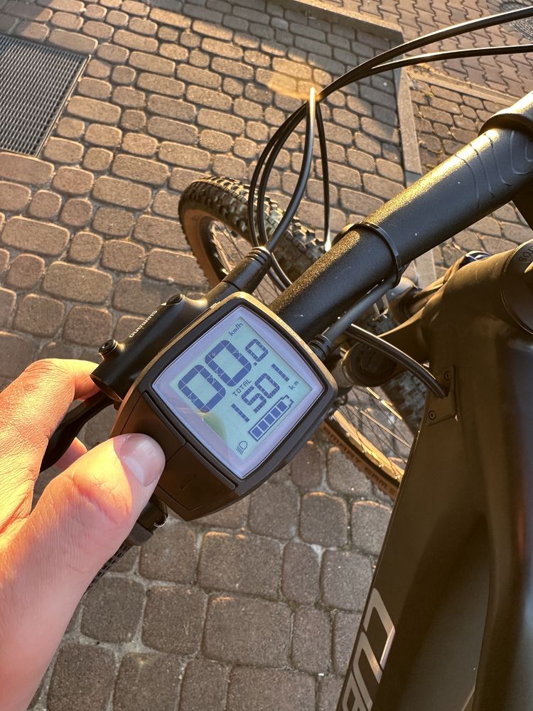 Rower elektryczny CUBE Reaction Bosch CX Shimano. Koła 29”