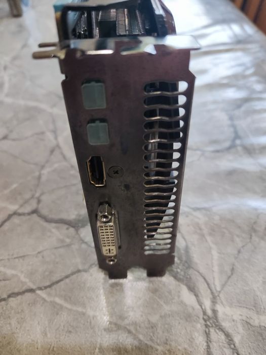 AMD Radeon R9 280X 3GB