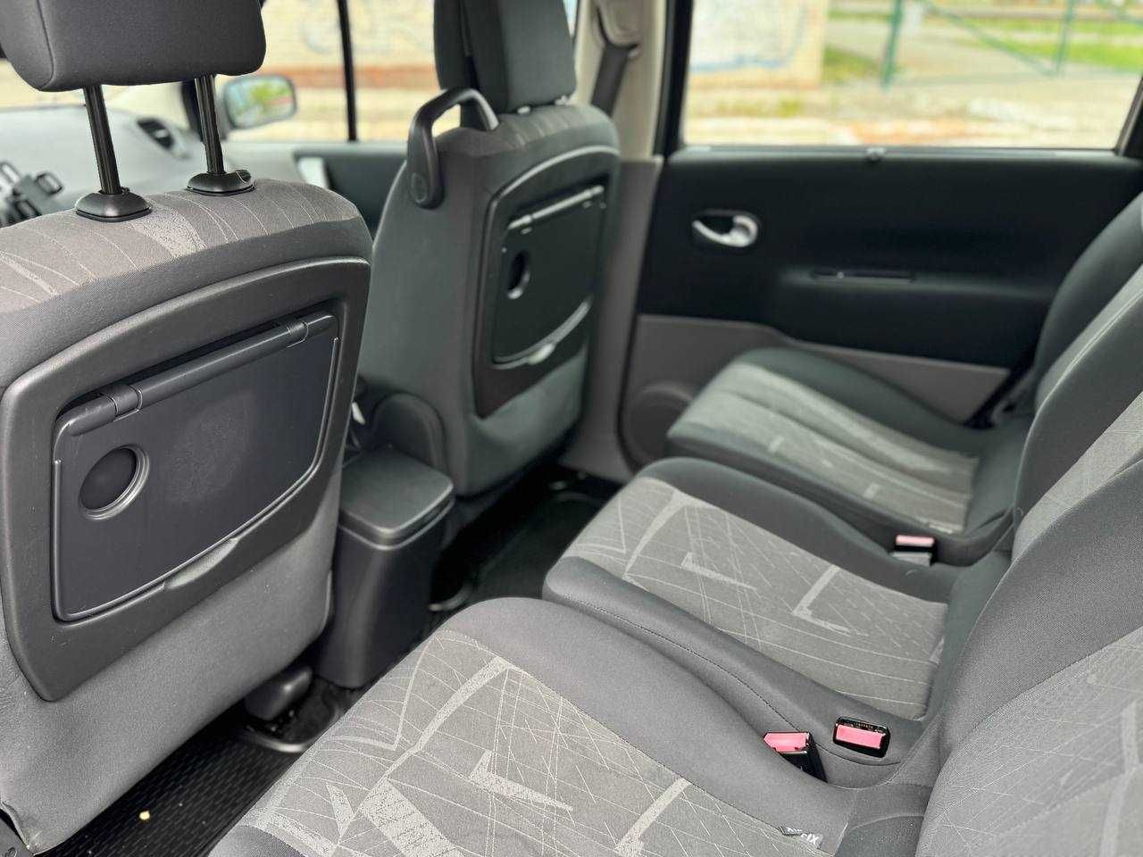 Renault Scenic 2006р. 2.0 бензин,обмін (Перший внесок від 20%)