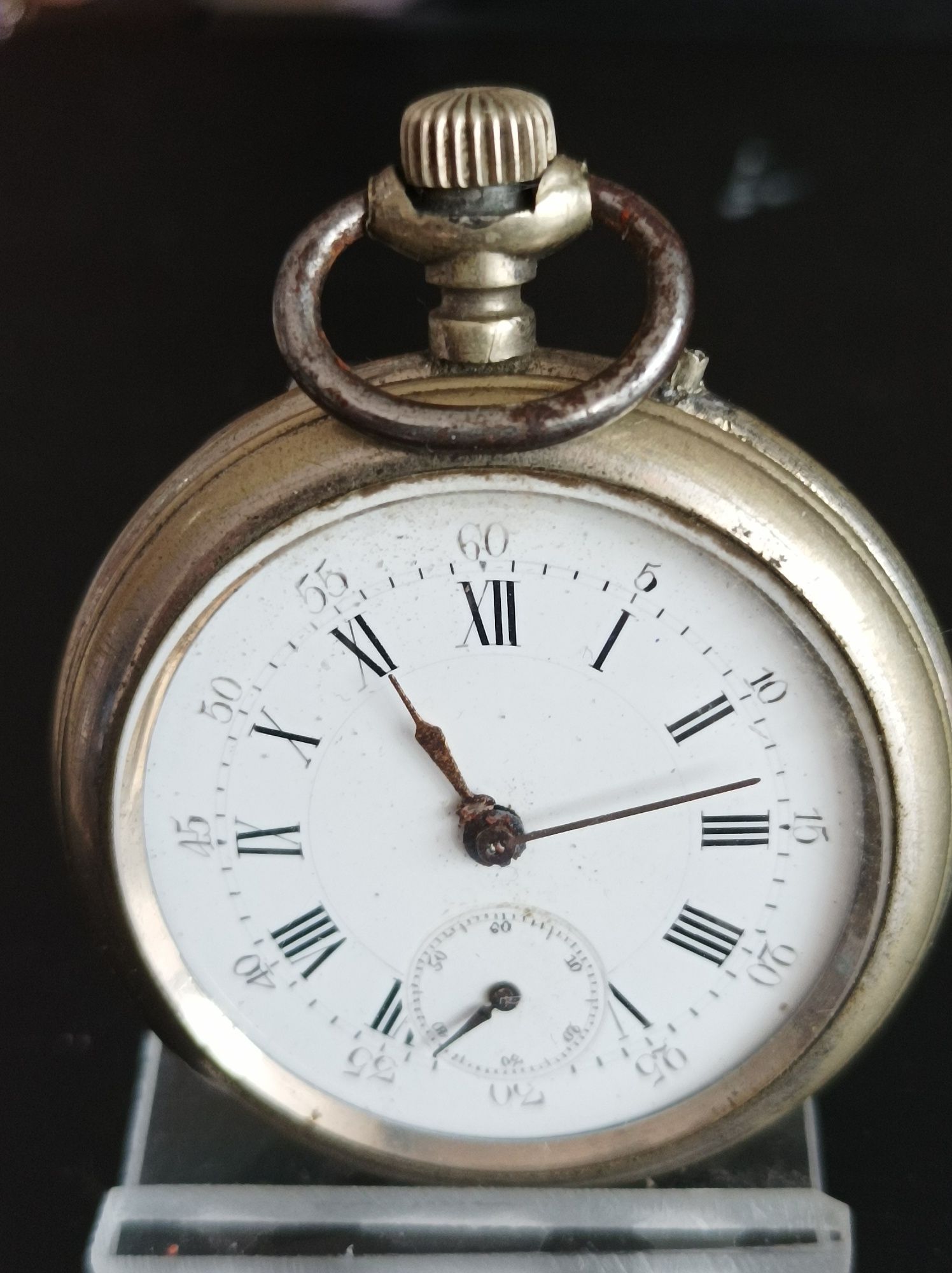 Antigo relógio com 100 anos