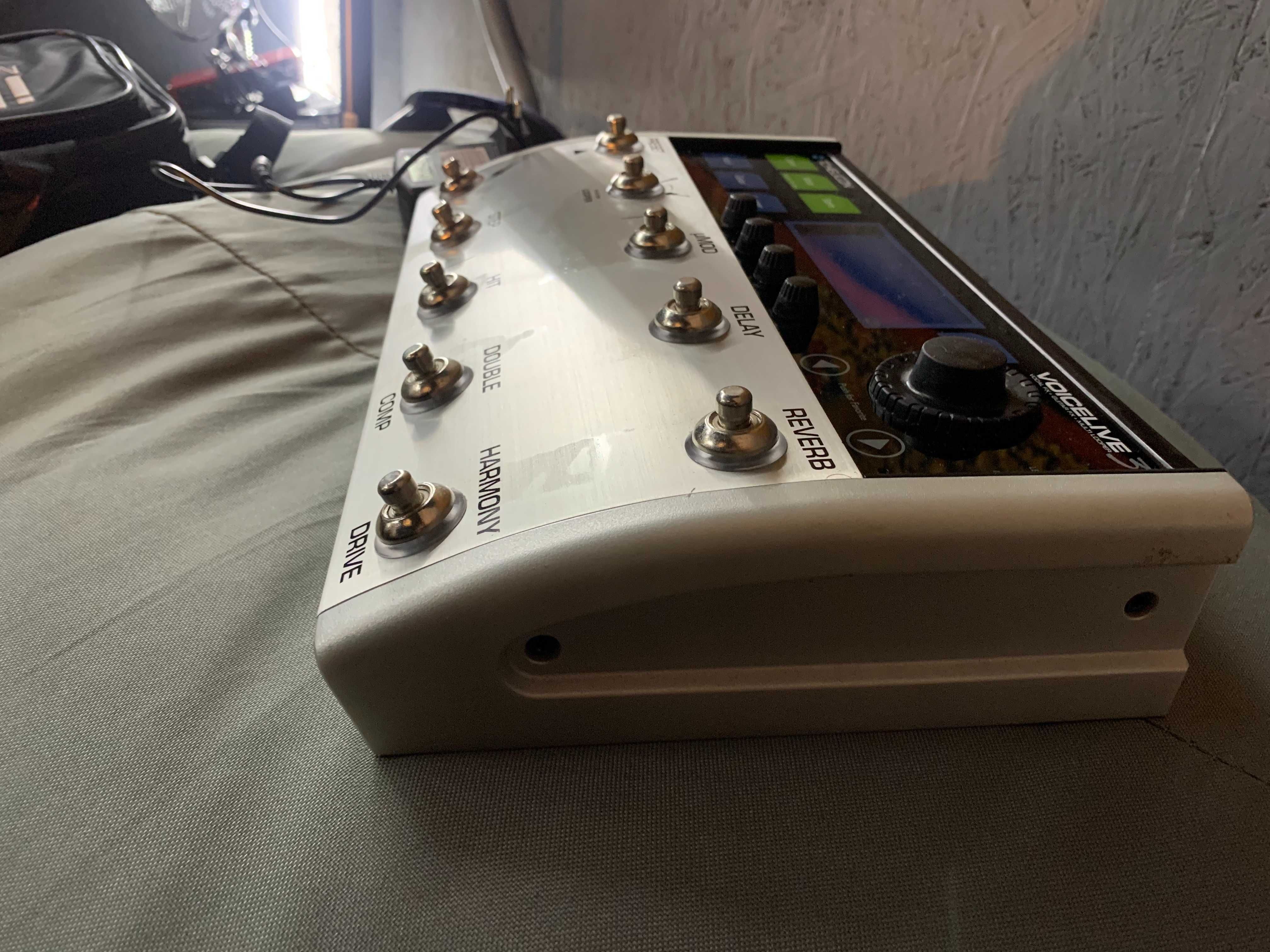 Продам Tc Helicon Voicelive 3