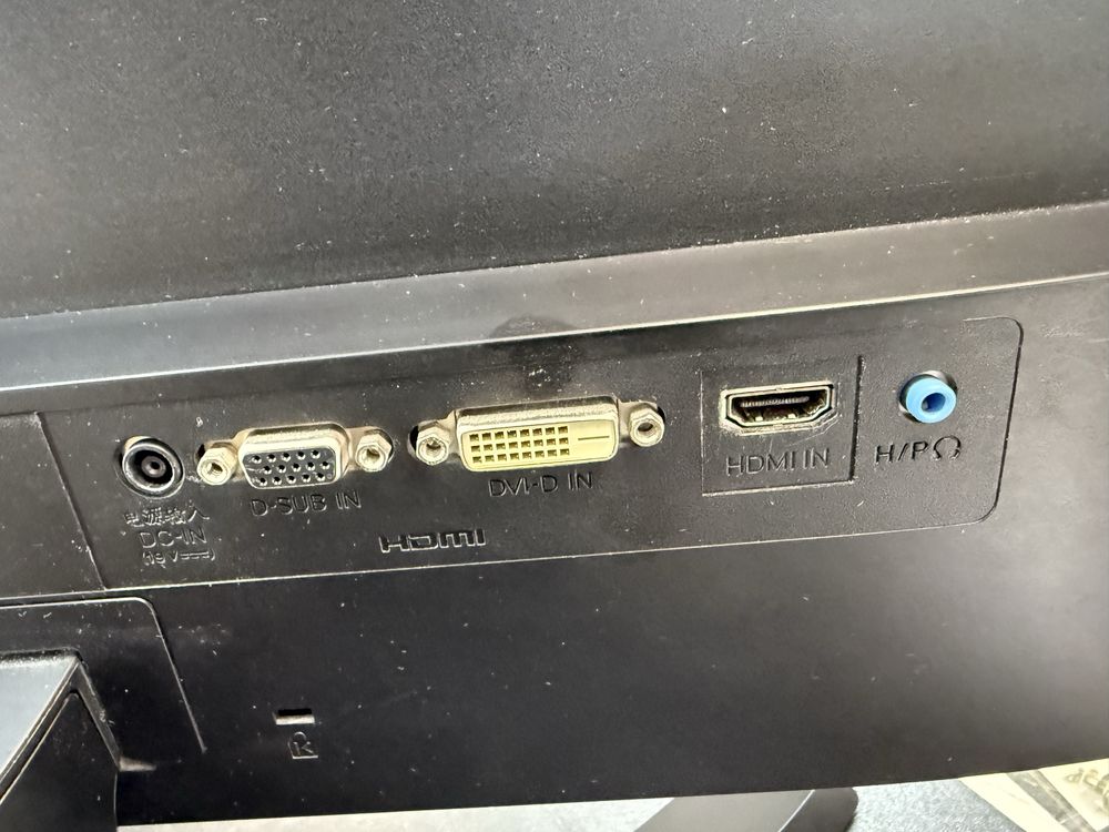 Monitor LG 24MP60VQ, HDMI, 24cale, bdb stan