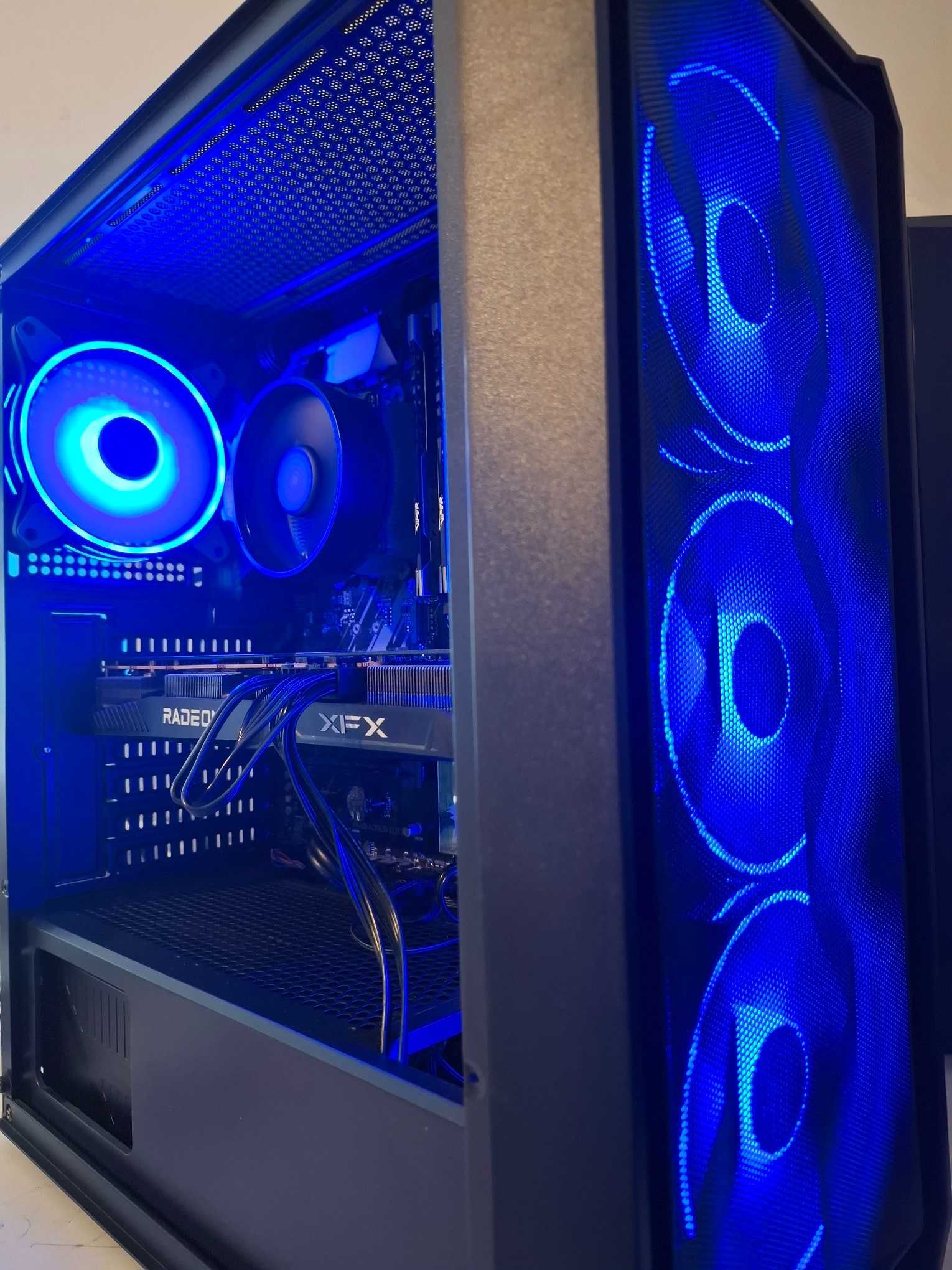 Komputer stacjonarny ryzen3600/rx6700/32RAM