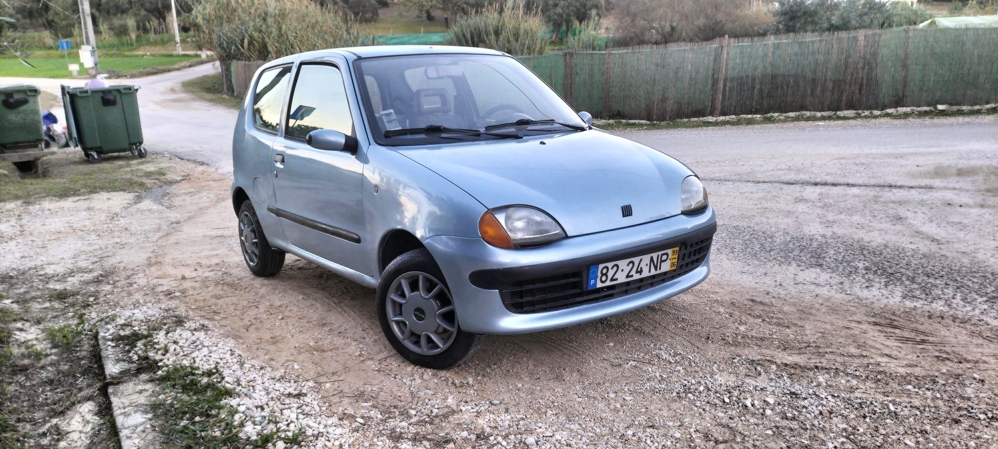 Fiat seicento          .