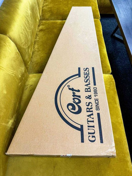 НОВА бас-гітара CORT Action Junior (Open Pore Walnut)