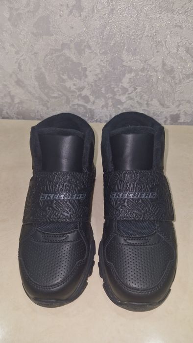 Ботінки для хлопчика SKECHERS демі на флісі.Стан новий.30р