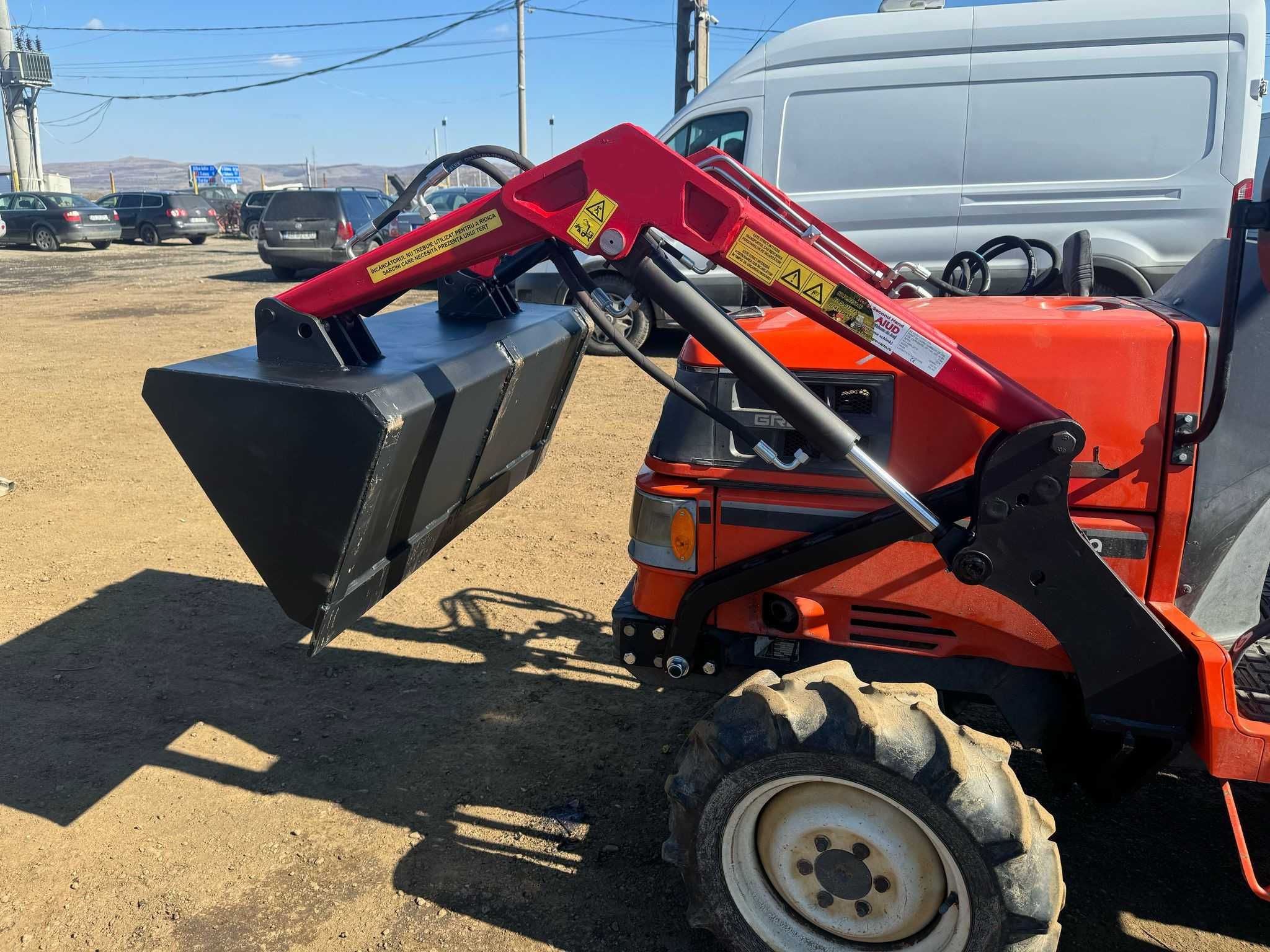 Ładowacz czołowy Thor XS do traktorków udźwig 200kg do 800kg