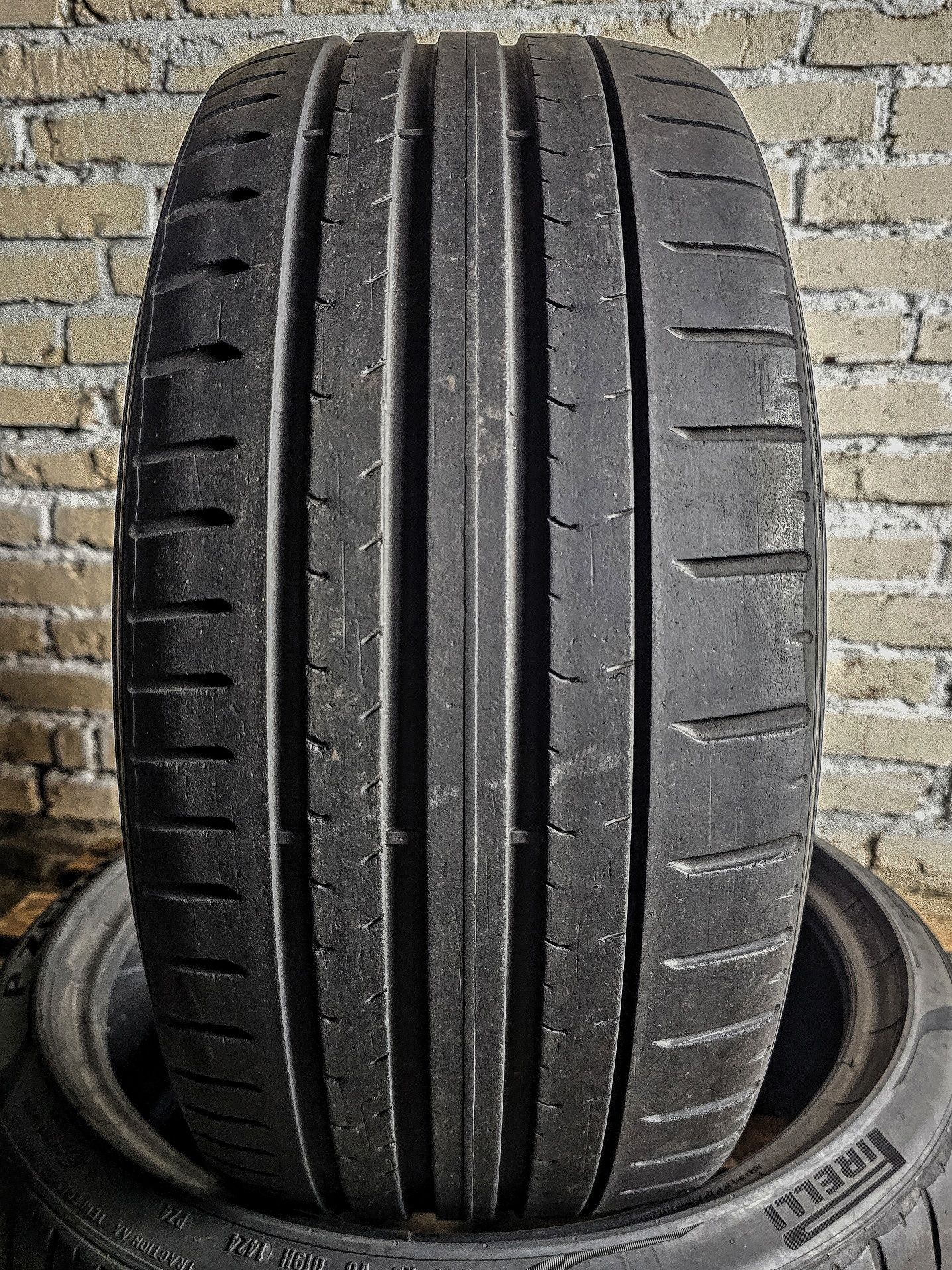 Шини 235/35r19 Pirelli | 2024 | 6mm | Italy | Преміум пара | Ідеальні