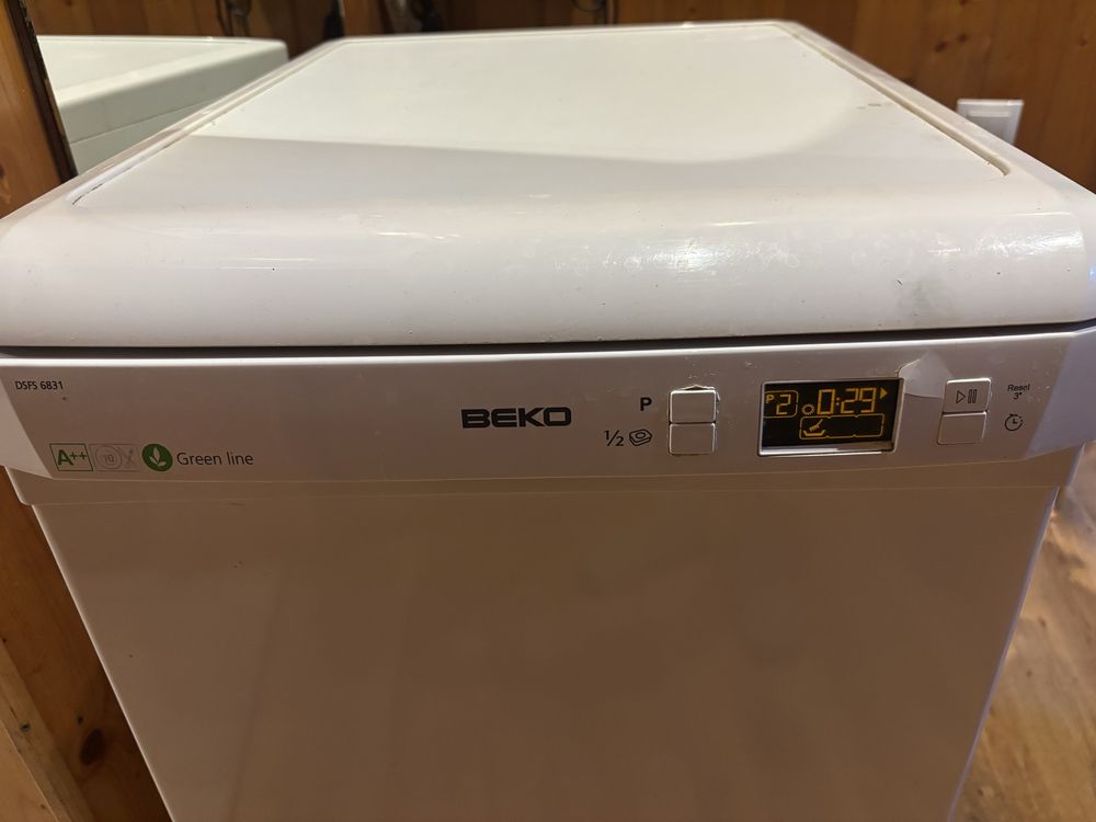 Zmywarka Beko DSFS 6831