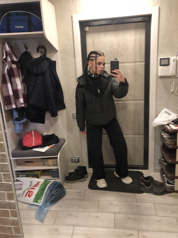 Куртка guess размер м
