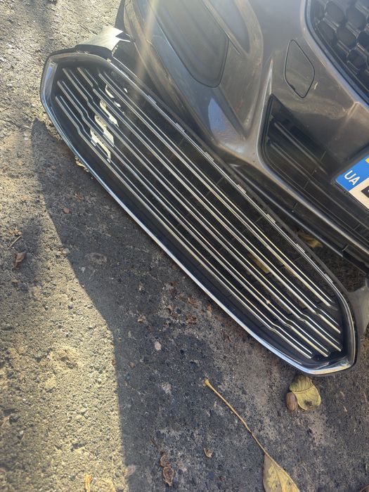 Решетка радіатора на Fusion