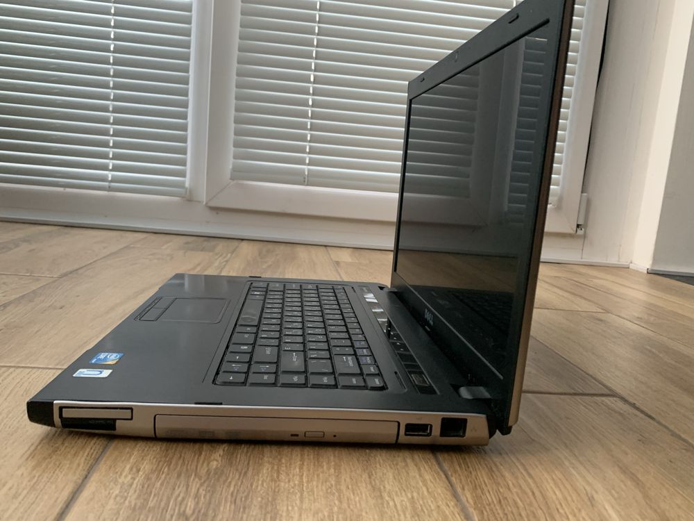 Продам ноутбук Dell vostro3500