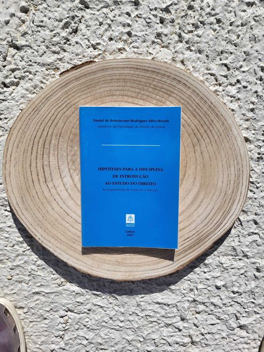 Livros Direito em bom estado
