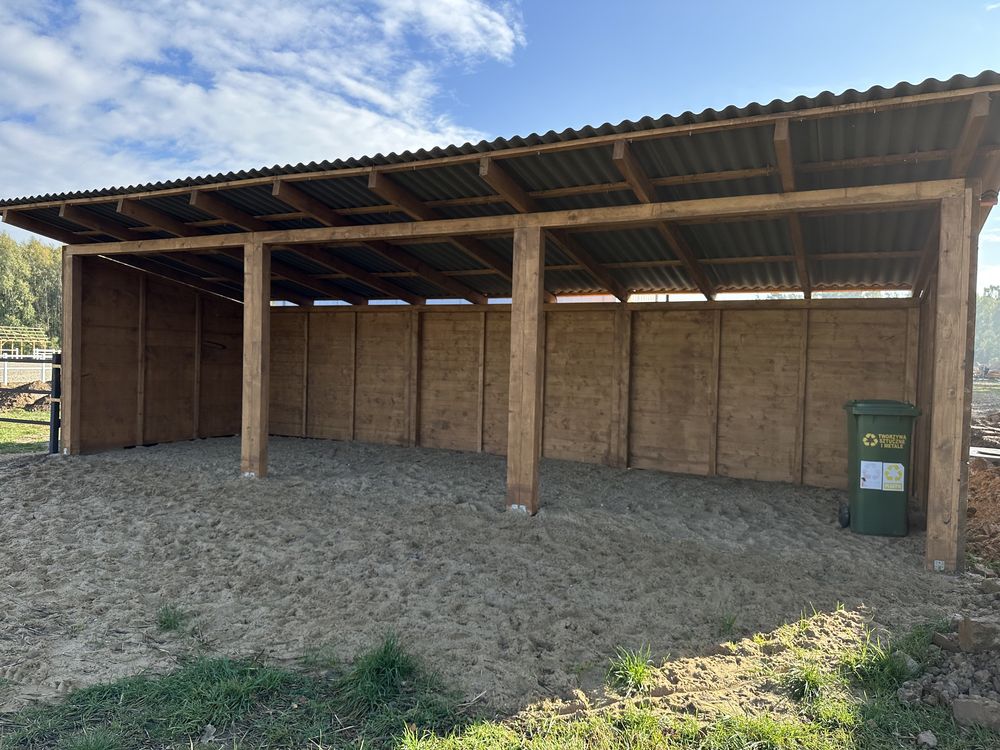 Końbox wiata dla koni premium 3x9