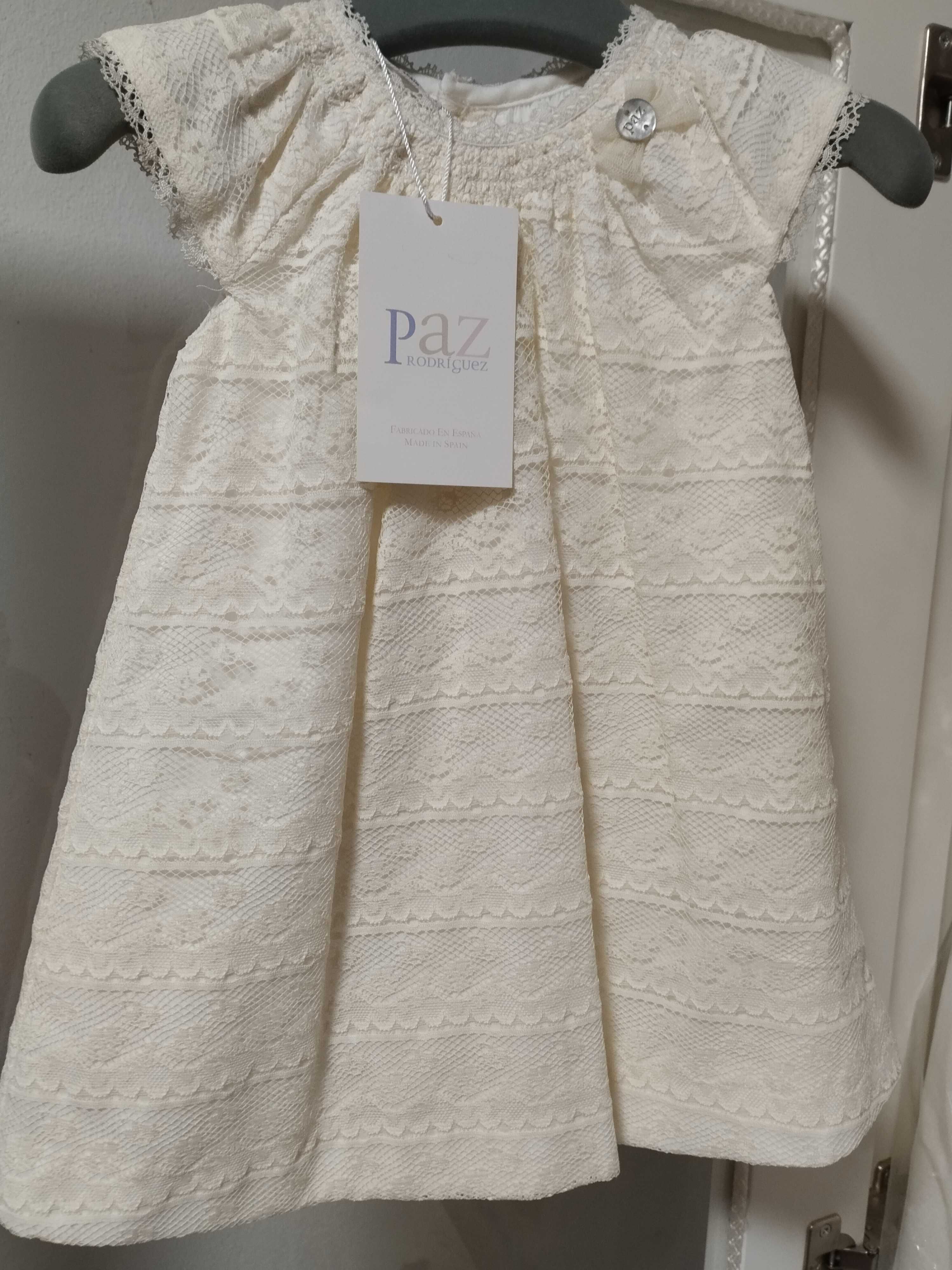 Vestido em renda Paz Rodríguez