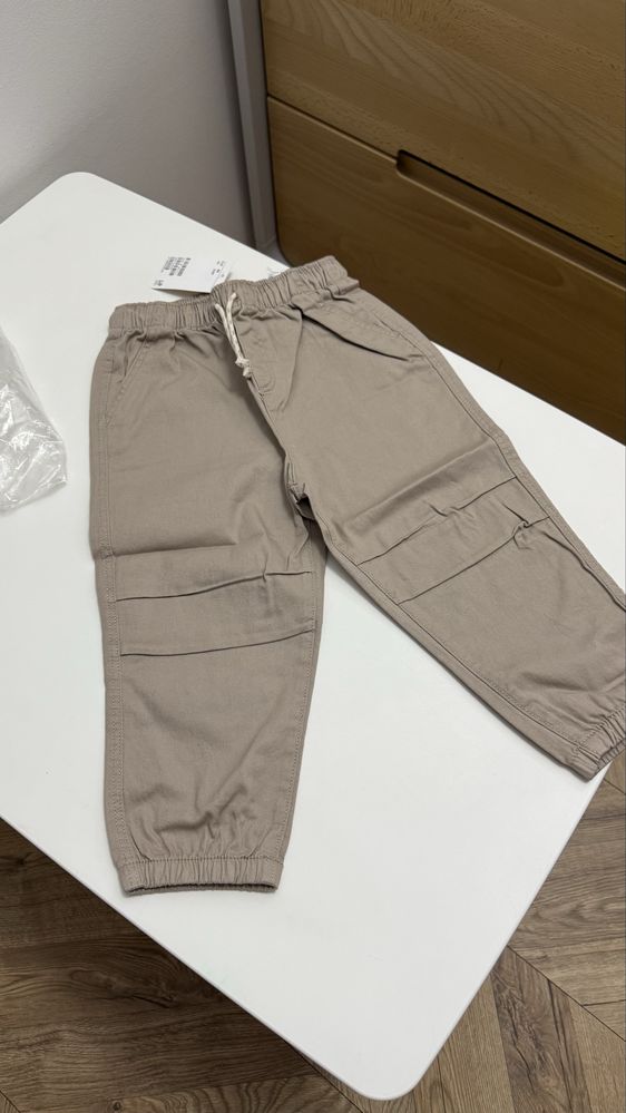 НОВІ штани H&M унісекс карго 98 розмір, зручна резинка та шнурок
