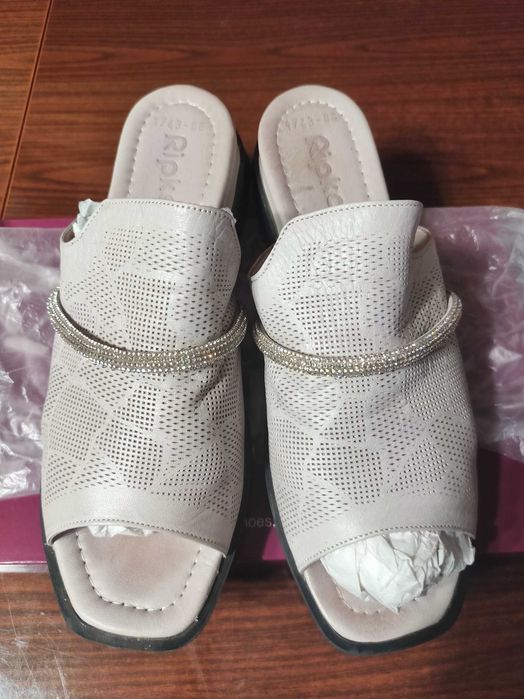 Женские кожаные шлепанцы !!! Турция !!! Размер 39 !!!