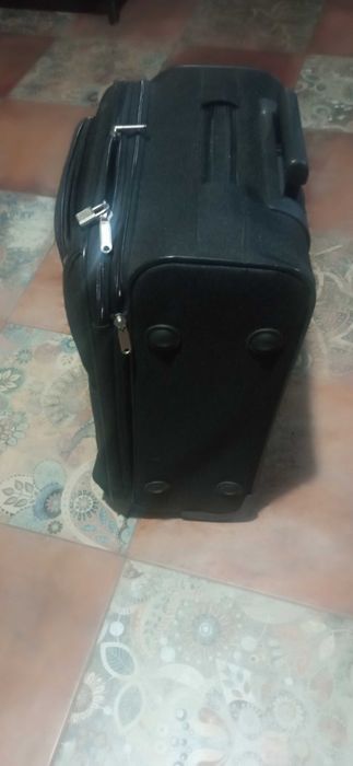 Валіза бу в гарному стані