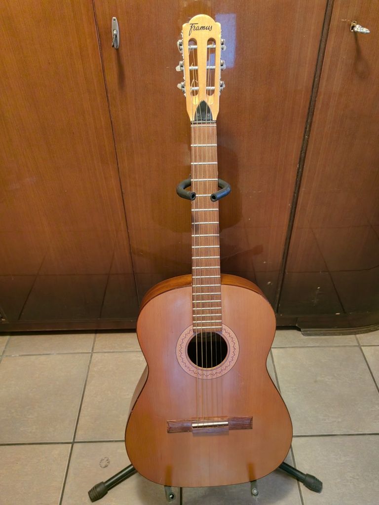 Gitara akustyczna Framus 74L 4/4