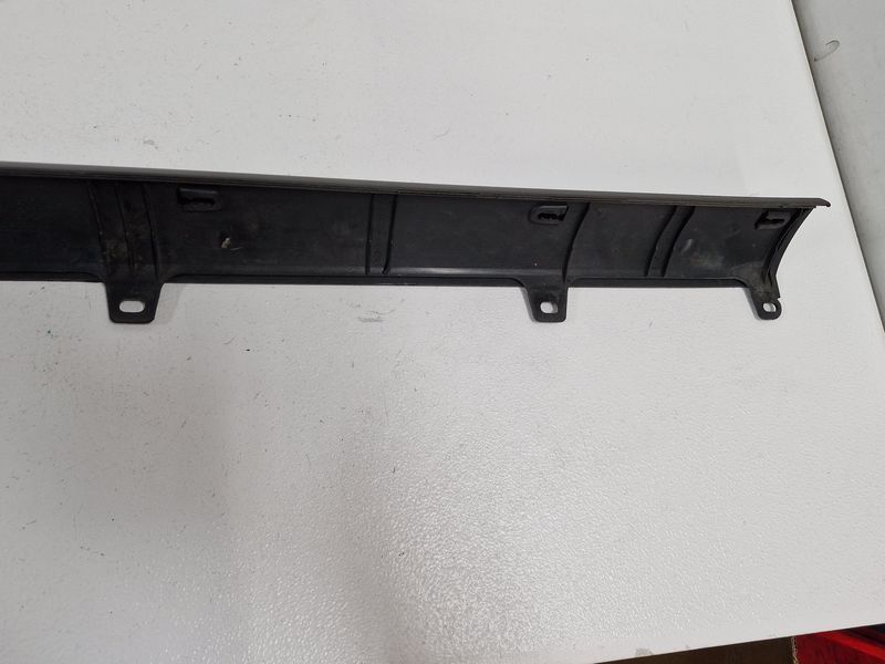 FIAT 500L TREKKING LISTWA NAKŁADKA PROGU PROGOWA LEWA 735568355