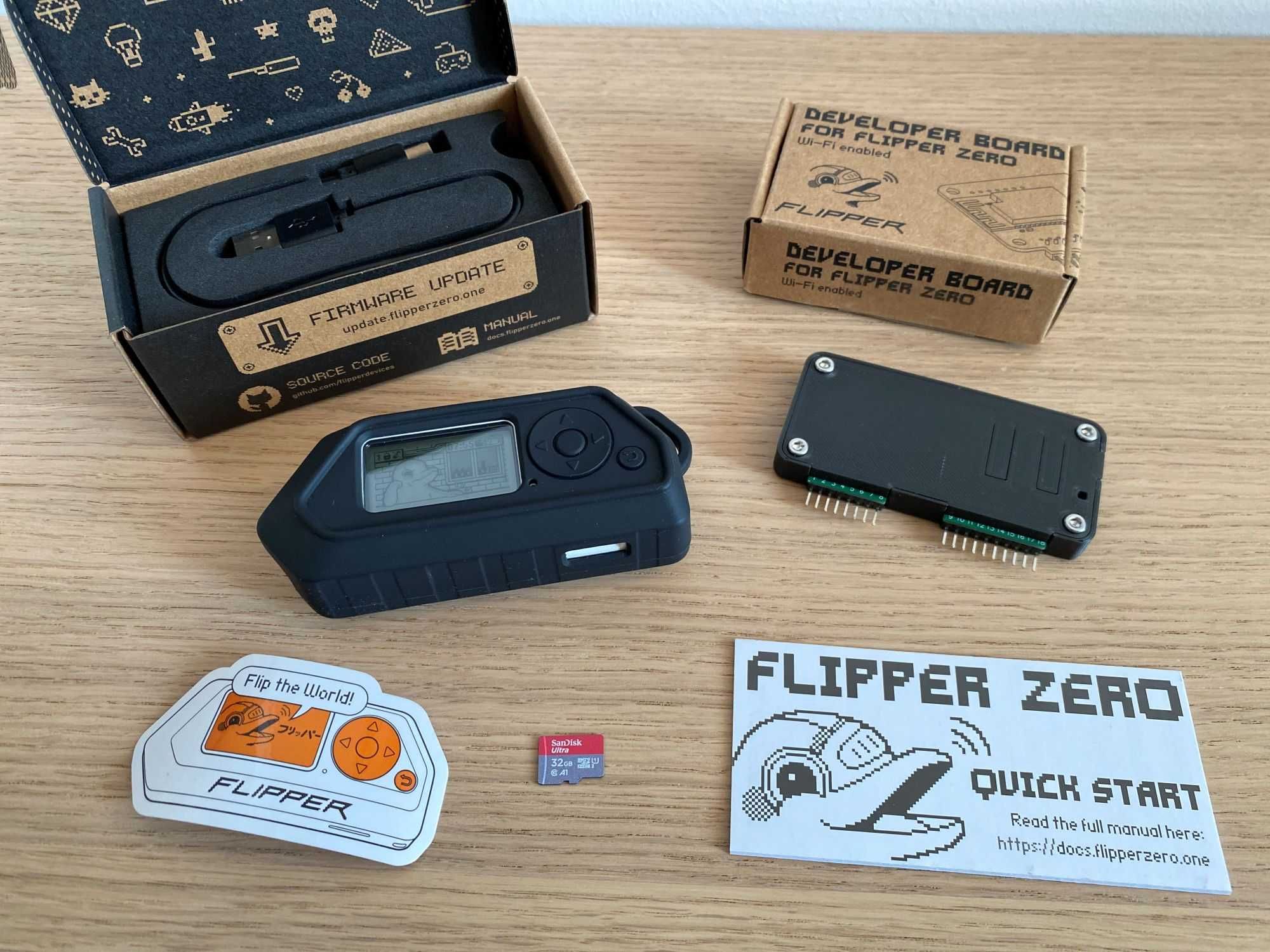 Zestaw Flipper Zero + WiFi Devboard + karta microSD 32GB + obudowa !!!