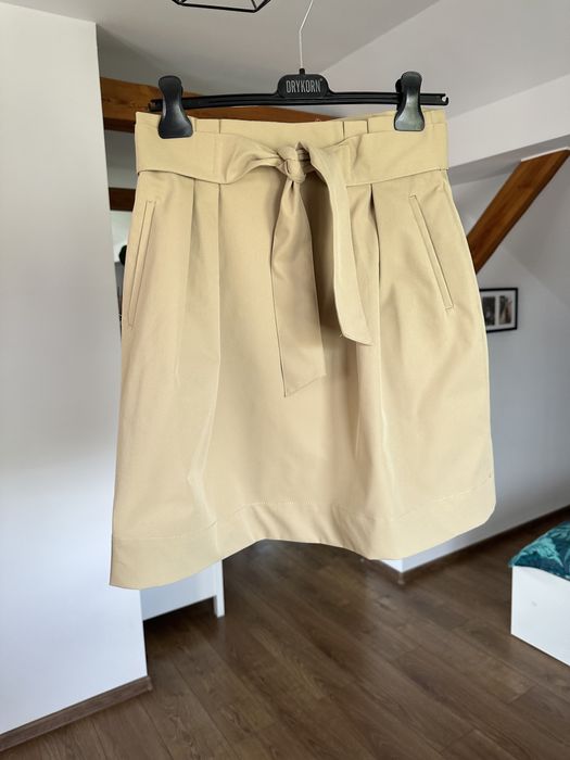 Klasyczna beżowa spódnica spódniczka h&m 40 L