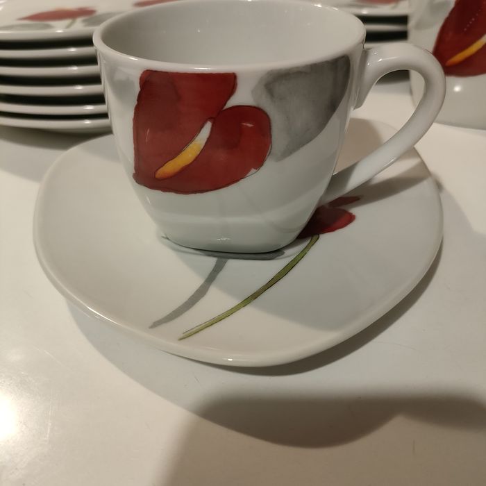 Zestaw do kawy plus talerzyki do ciasta