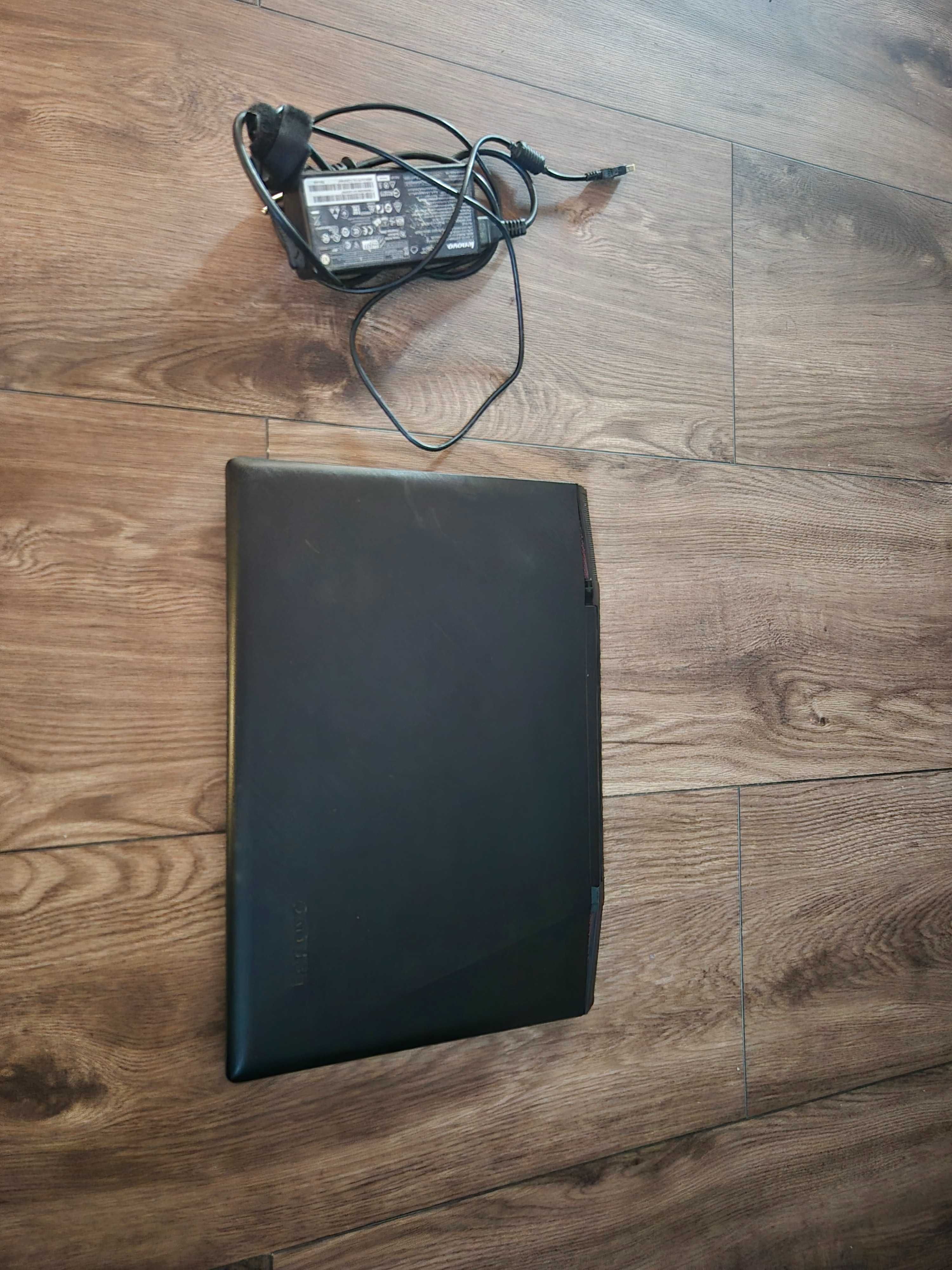 Ostatni duzy 17 calowy laptop Lenovo y700 gamingowy JBL SOUND ZAMIENIE