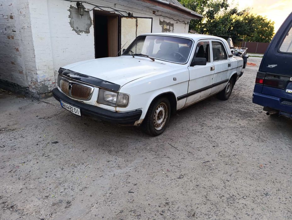 Розбираю  Волгу 3110   2000 р. 2,5  бенз