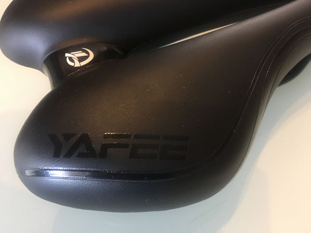Selim/assento bicicleta Yafee novo